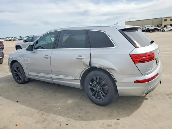 WA1AAAF76KD012896 2019 AUDI Q7 - Image 2