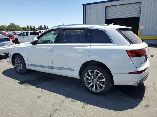 WA1AAAF76KD023784 2019 AUDI Q7 - Image 2