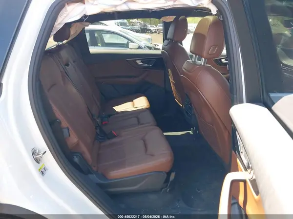 WA1AAAF76KD039046 2019 AUDI Q7 - Image 8