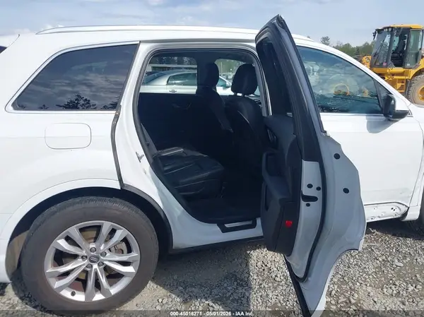 WA1AAAF77HD000359 2017 AUDI Q7 - Image 8