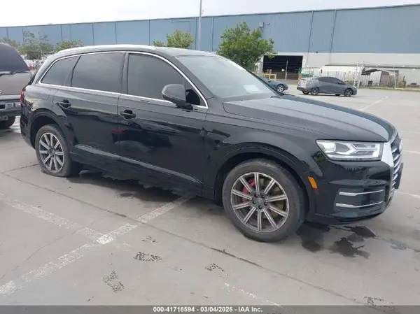 WA1AAAF77HD015511 2017 AUDI Q7 - Image 1