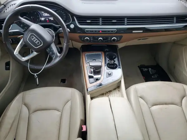 WA1AAAF77HD016190 2017 AUDI Q7 - Image 8