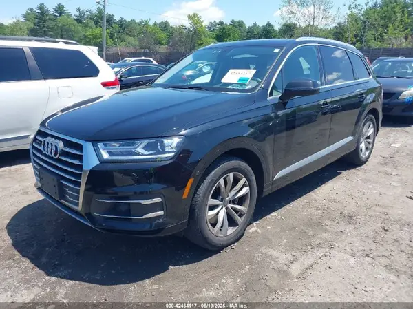 WA1AAAF77HD059847 2017 AUDI Q7 - Image 2