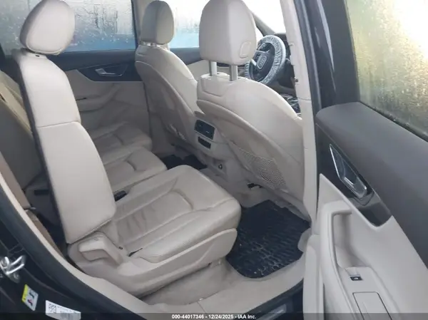WA1AAAF77JD005437 2018 AUDI Q7 - Image 8