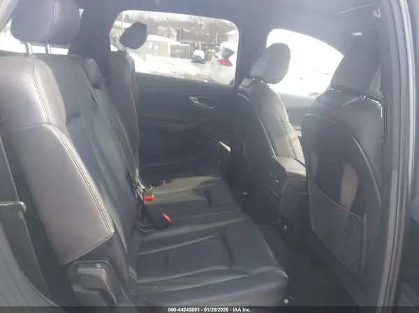 WA1AAAF77JD053648 2018 AUDI Q7 - Image 8