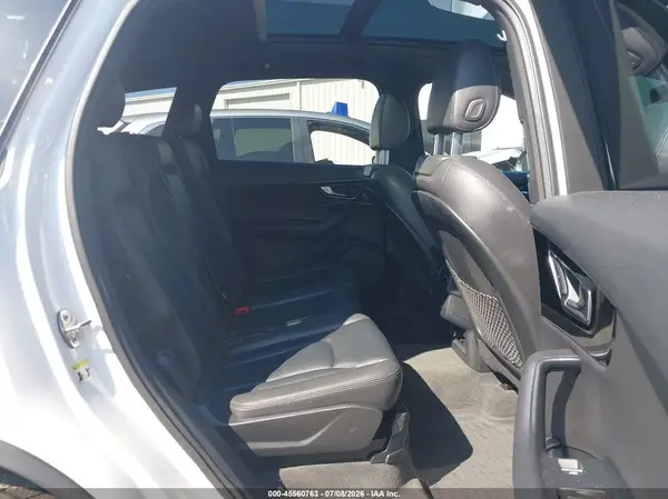 WA1AAAF77KD006976 2019 AUDI Q7 - Image 8