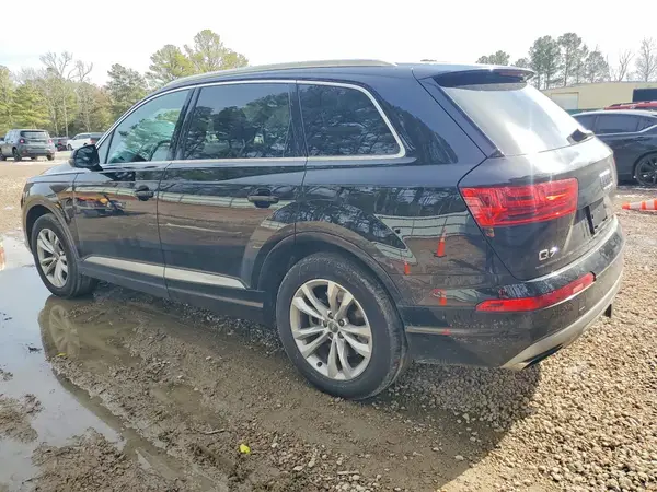 WA1AAAF77KD008906 2019 AUDI Q7 - Image 2