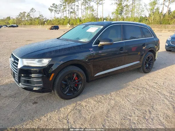 WA1AAAF77KD011742 2019 AUDI Q7 - Image 2