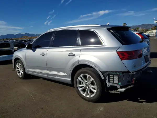 WA1AAAF78HD009670 2017 AUDI Q7 - Image 2