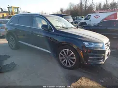 WA1AAAF78HD015338 2017 AUDI Q7