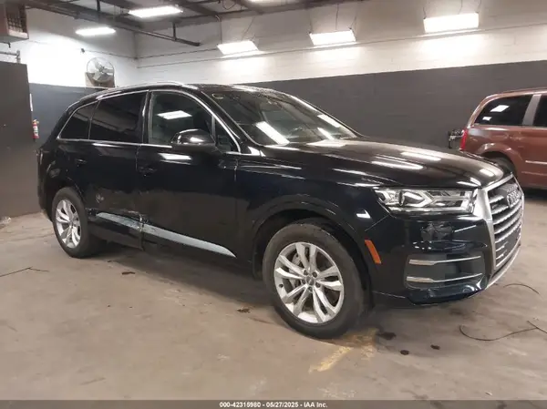 WA1AAAF78HD045858 2017 AUDI Q7 - Image 1