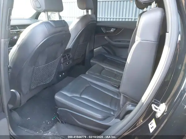 WA1AAAF78JD003759 2018 AUDI Q7 - Image 8