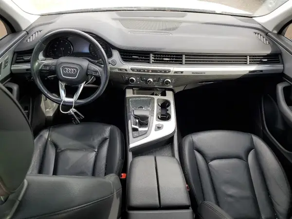 WA1AAAF78KD001530 2019 AUDI Q7 - Image 8
