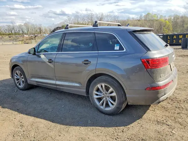 WA1AAAF78KD010325 2019 AUDI Q7 - Image 2