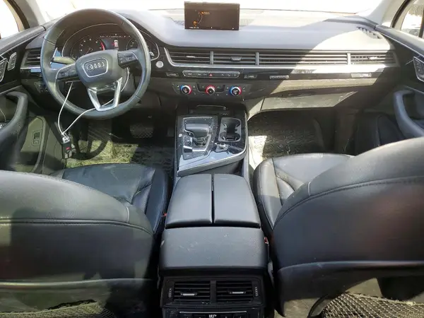 WA1AAAF78KD010325 2019 AUDI Q7 - Image 8