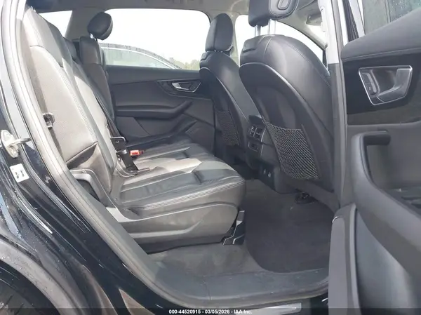 WA1AAAF78KD010339 2019 AUDI Q7 - Image 8