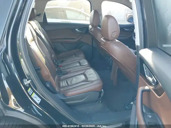 WA1AAAF79HD026316 2017 AUDI Q7 - Image 8
