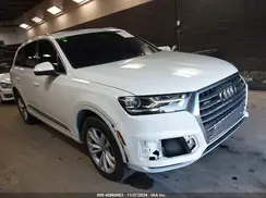 WA1AAAF79HD033640 2017 AUDI Q7