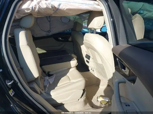 WA1AAAF79KD001195 2019 AUDI Q7 - Image 8