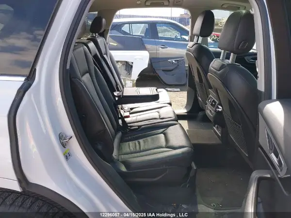 WA1AAAF79KD002069 2019 AUDI Q7 - Image 8
