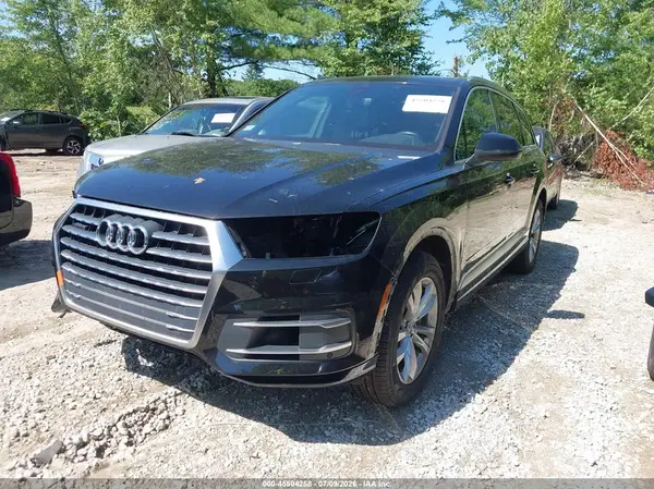 WA1AAAF79KD040126 2019 AUDI Q7 - Image 2