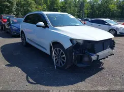 WA1AAAF7XJD005061 2018 AUDI Q7