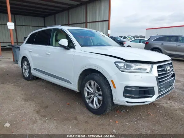 WA1AAAF7XKD007748 2019 AUDI Q7 - Image 1