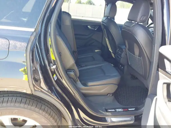 WA1AAAF7XKD011282 2019 AUDI Q7 - Image 8