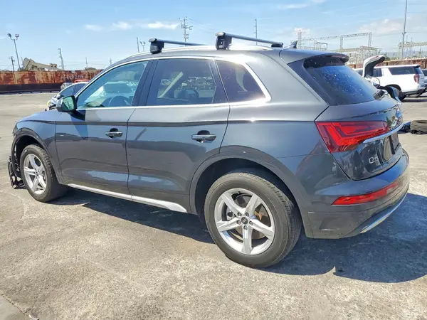 WA1AAAFY0M2022539 2021 AUDI Q5 - Image 2