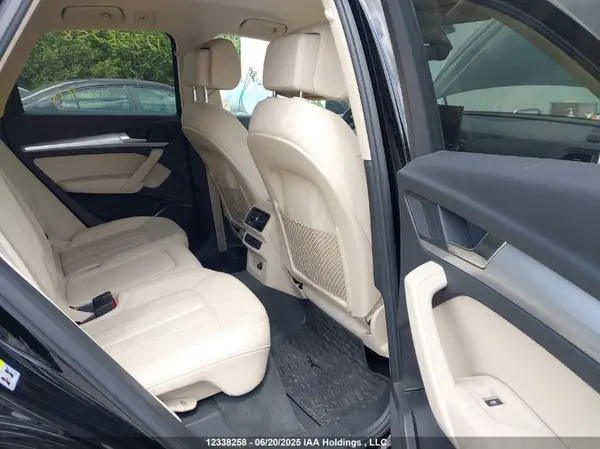 WA1AAAFY0M2050700 2021 AUDI Q5 - Image 8