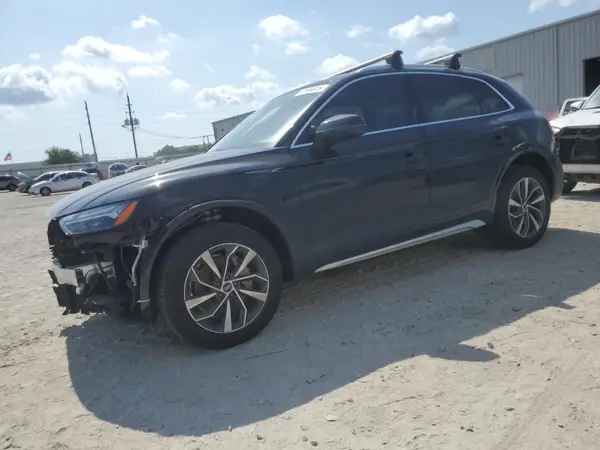 WA1AAAFY0M2073779 2021 AUDI Q5 - Image 1