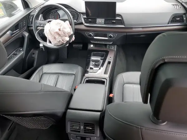WA1AAAFY0M2074673 2021 AUDI Q5 - Image 8
