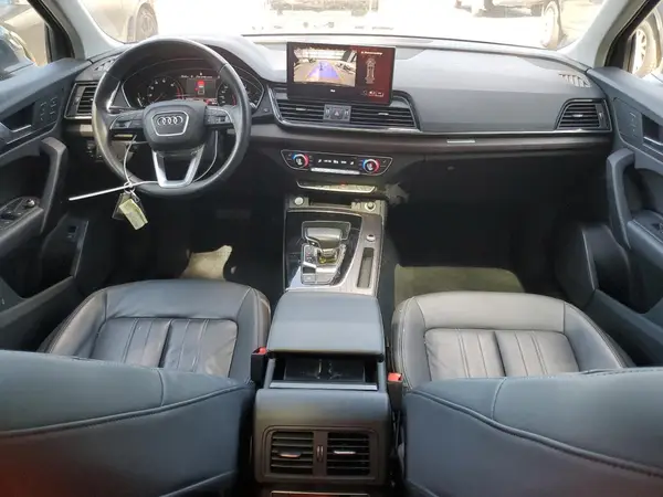 WA1AAAFY0M2085754 2021 AUDI Q5 - Image 8