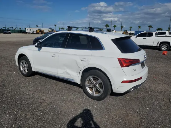 WA1AAAFY0M2090288 2021 AUDI Q5 - Image 2