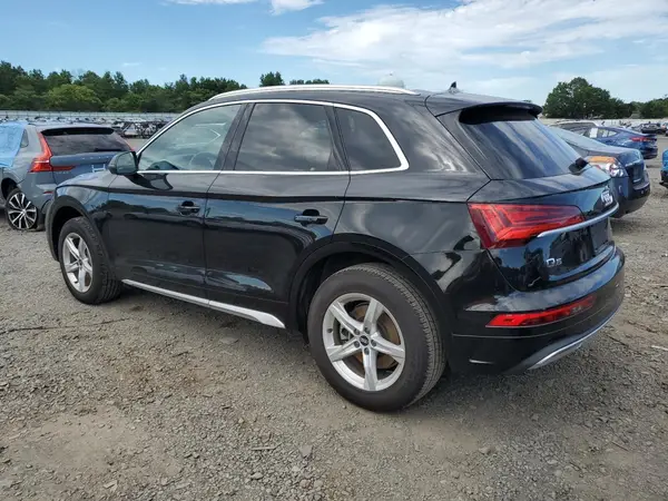 WA1AAAFY0M2095202 2021 AUDI Q5 - Image 2