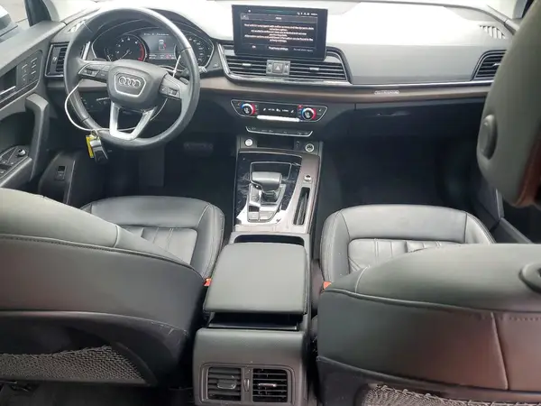 WA1AAAFY0M2099749 2021 AUDI Q5 - Image 8
