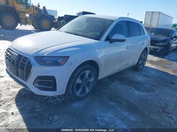 WA1AAAFY0R2063096 2024 AUDI Q5 - Image 2