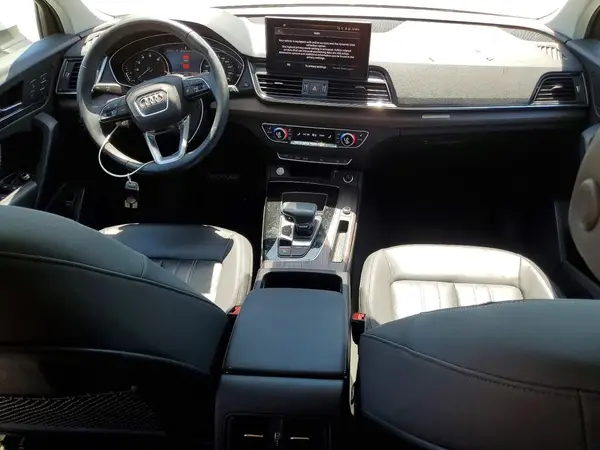 WA1AAAFY1M2008004 2021 AUDI Q5 - Image 8