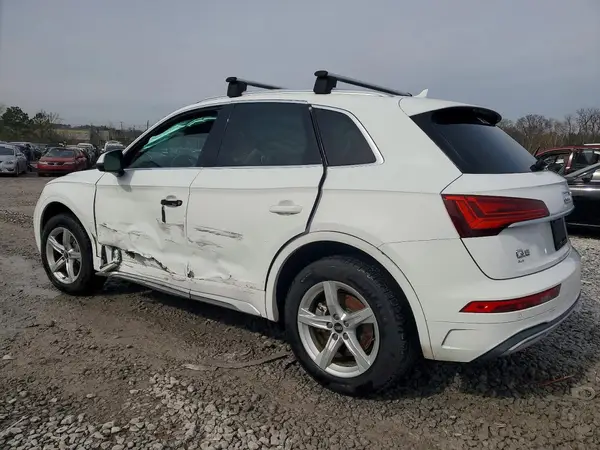 WA1AAAFY1M2017947 2021 AUDI Q5 - Image 2