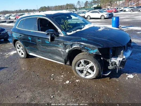 WA1AAAFY1M2055212 2021 AUDI Q5 - Image 1