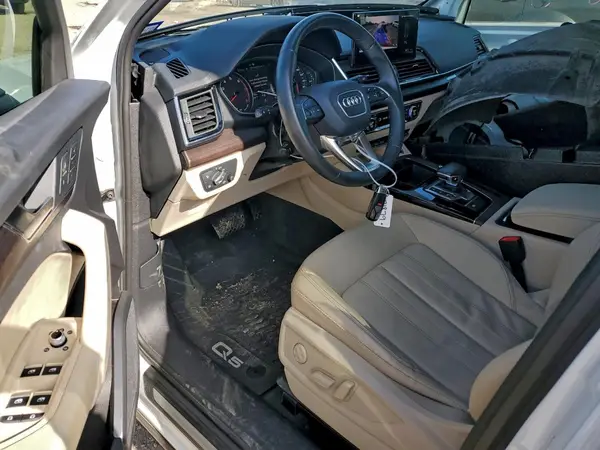 WA1AAAFY1M2132001 2021 AUDI Q5 - Image 8