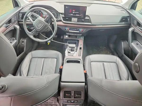WA1AAAFY2M2002454 2021 AUDI Q5 - Image 8