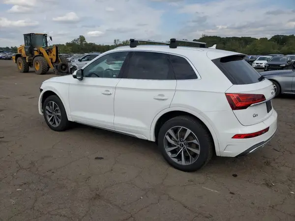 WA1AAAFY2M2002938 2021 AUDI Q5 - Image 2