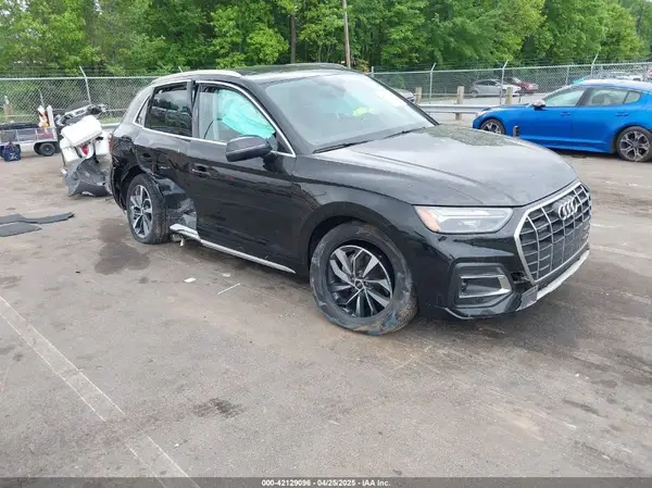 WA1AAAFY2M2008206 2021 AUDI Q5 - Image 1
