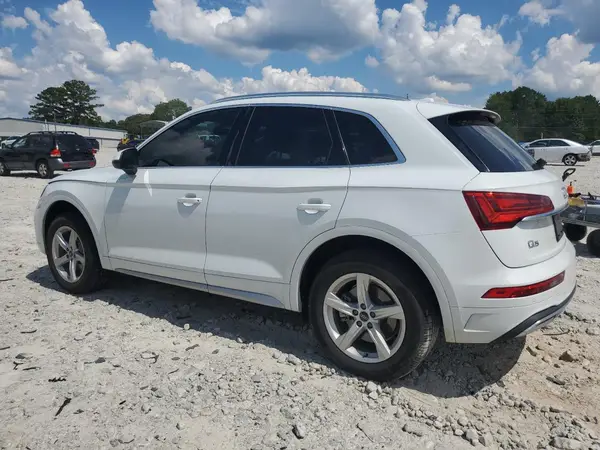 WA1AAAFY2M2014992 2021 AUDI Q5 - Image 2