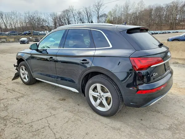 WA1AAAFY2M2050097 2021 AUDI Q5 - Image 2