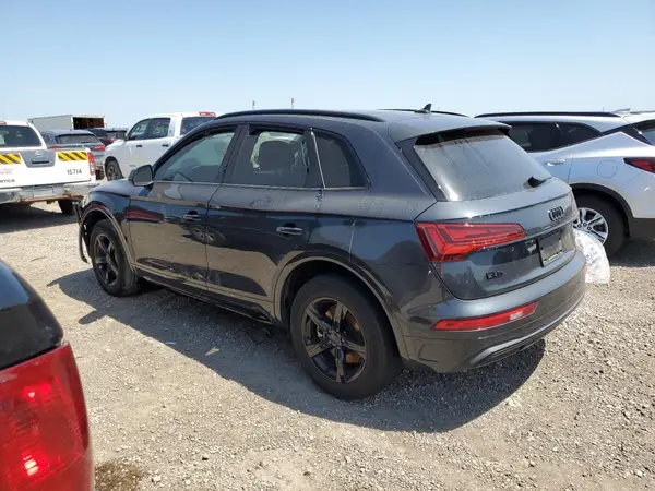 WA1AAAFY2M2056417 2021 AUDI Q5 - Image 2