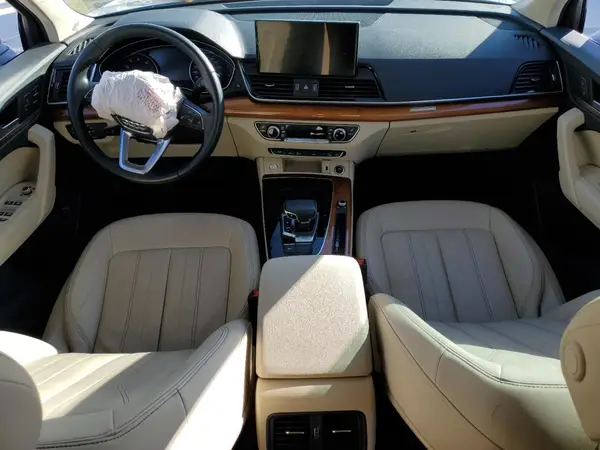WA1AAAFY2M2087554 2021 AUDI Q5 - Image 8