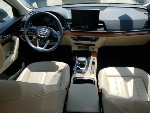 WA1AAAFY2M2107673 2021 AUDI Q5 - Image 8