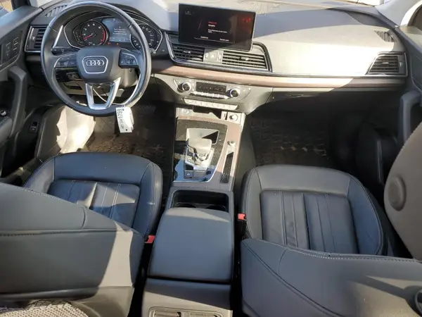 WA1AAAFY2M2125607 2021 AUDI Q5 - Image 8